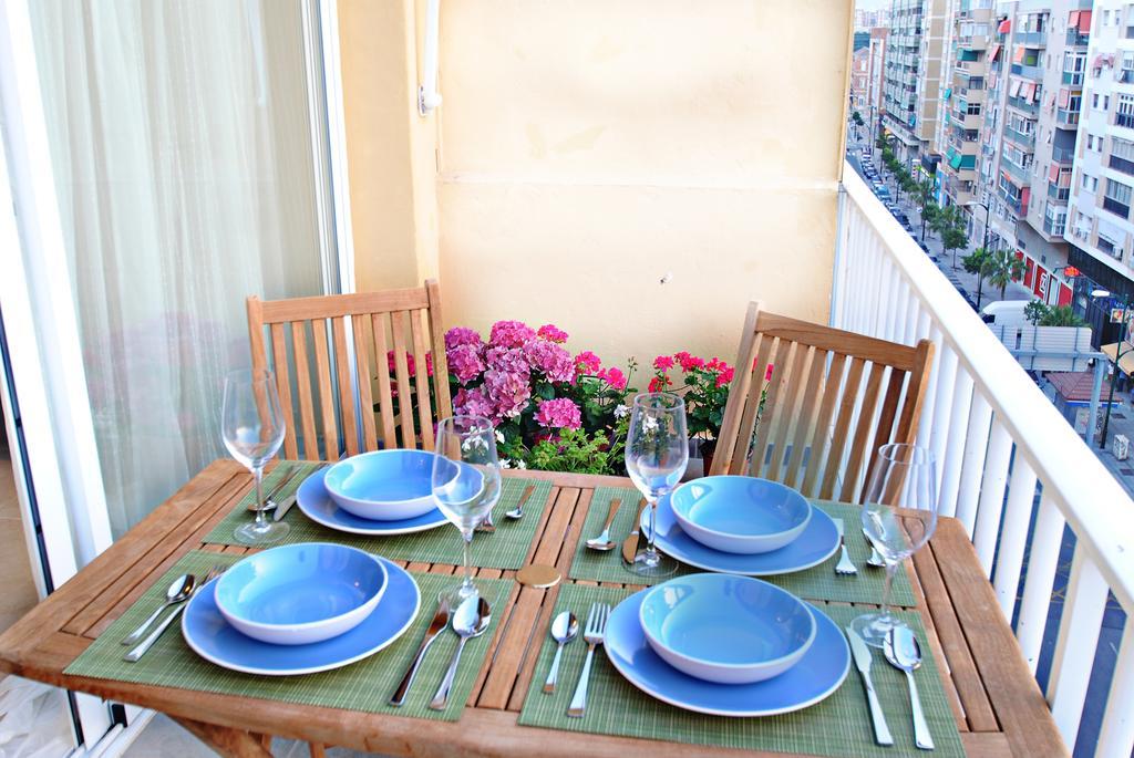 Malaga Center Flat Holidays Salitre Exterior photo